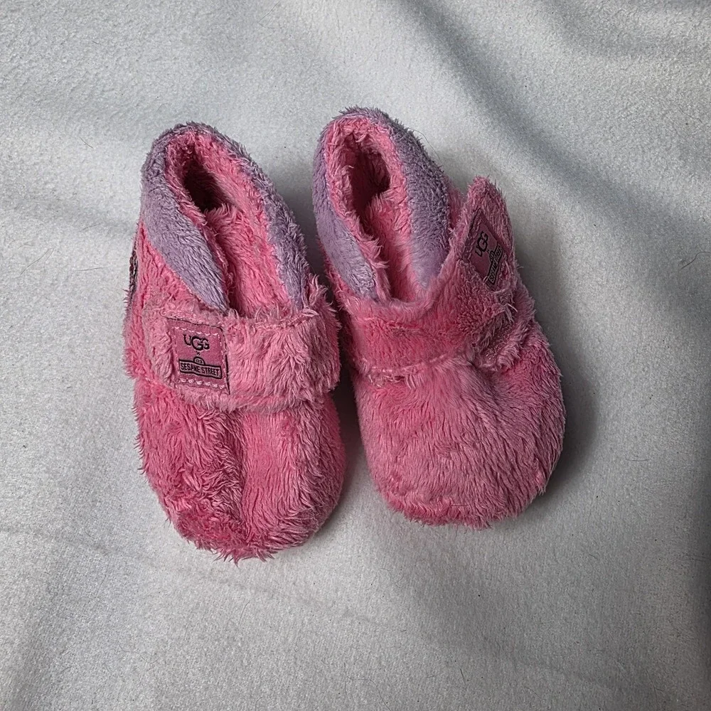 UGG x Sesame Street Abby Cadabby size 2/3 - 6-12 months
